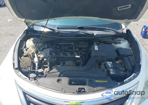 2014 Nissan Altima 2.5 Sv z USA, uszkodzony, nr VIN 1N4AL3AP1EC421715